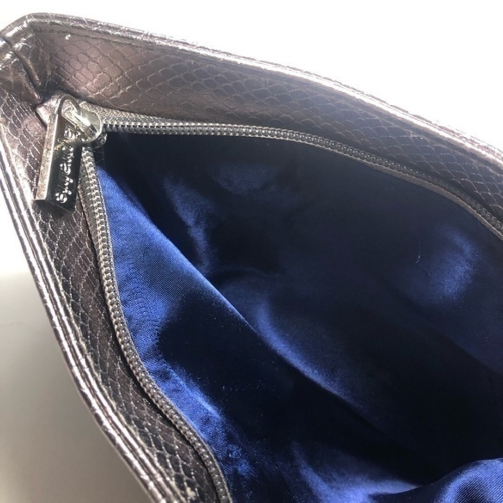 La Prarie Silver Makeup Bag Excellent Condition